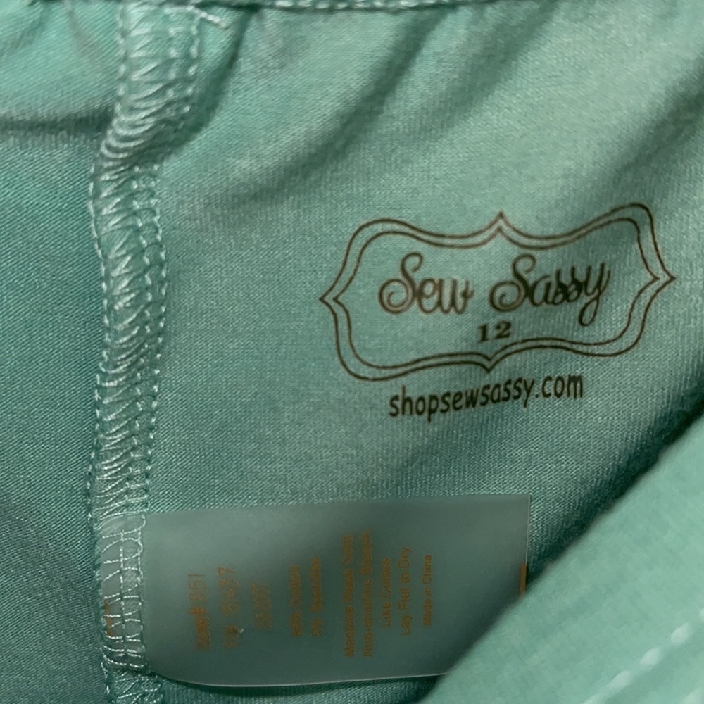 Girls Sew Sassy Ruffled Pants - Picture 4 of 4